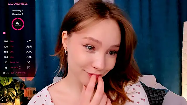 LanaBlu_'s Live XXX Chat