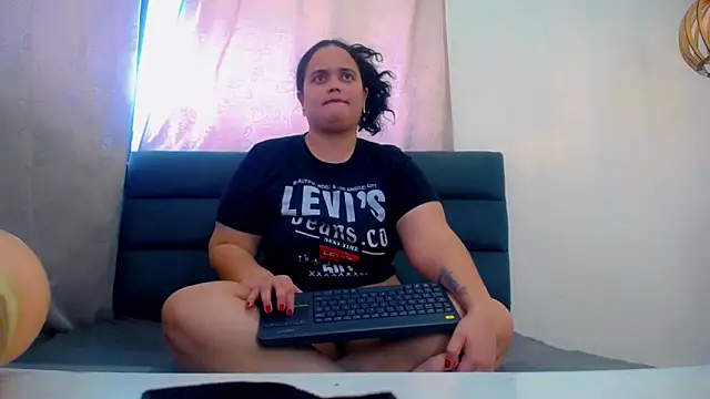 Chat XXX en directo de brunnette_hot