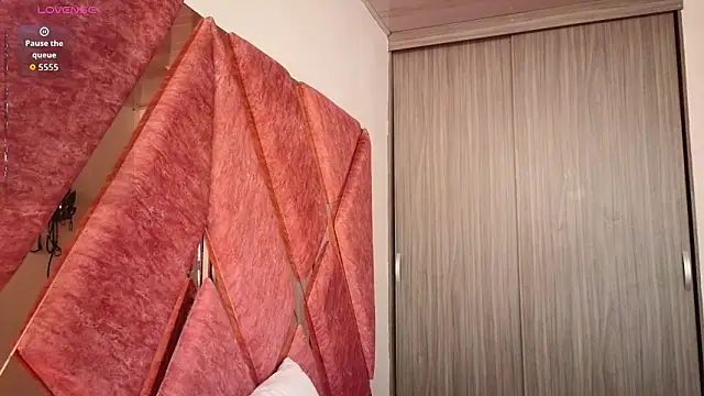 Emma_ReveesのライブXXXチャット