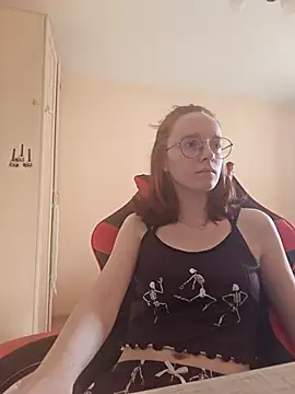 Andrina_Drew élő XXX-chatje