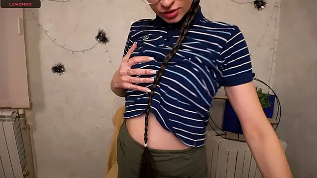 MaryEm976's Live XXX Chat