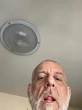 Chat +18 de PierRiminiX ao vivo