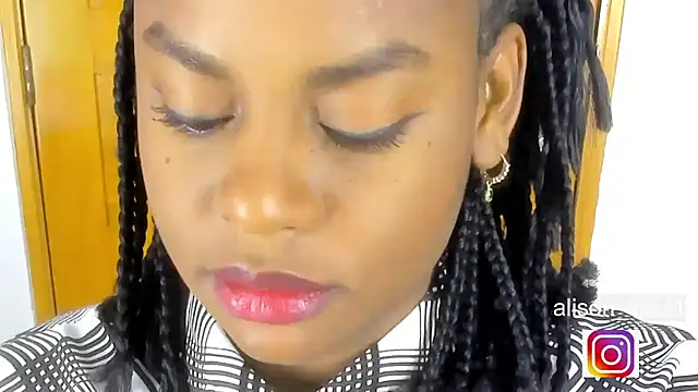 alison-ker3 élő XXX-chatje