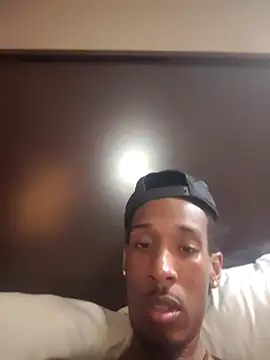 Z3US_UP_1: διαδικτυακό σόου στην κάμερα