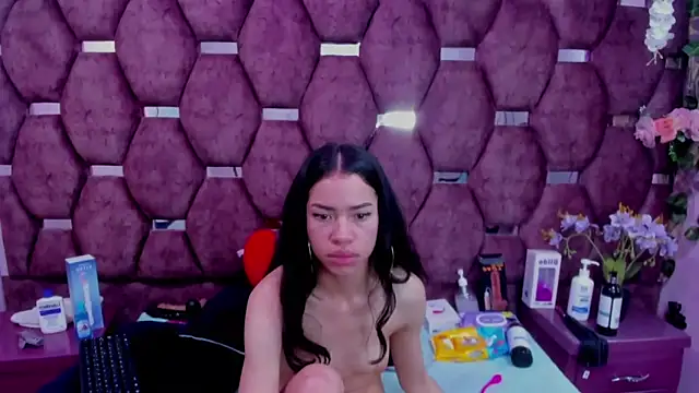 Nanis_James' Live XXX Chat