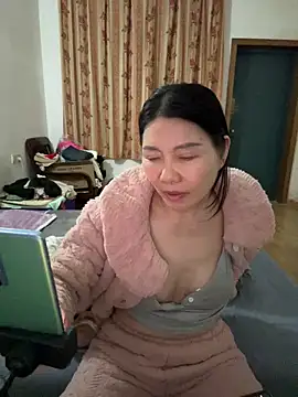 xiiuuff18 – Live XXX-chat