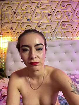 MelanyyJhonson15 Adlı Modelin Canlı XXX Sohbeti