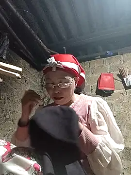 lena-cute Show in webcam