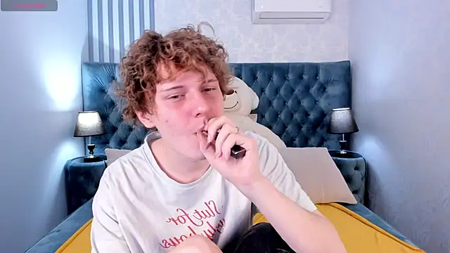 KevinMilkyn Webbikameraesitys