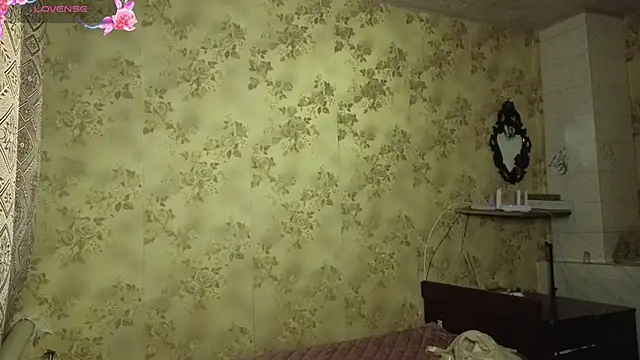 QutieDaSweet: онлайн-секс-чат