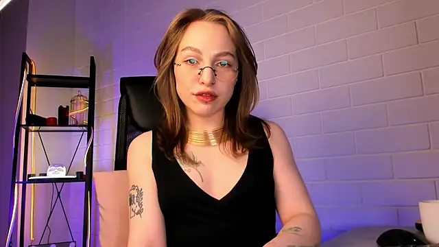 Онлайн чат XXX AphexQueen