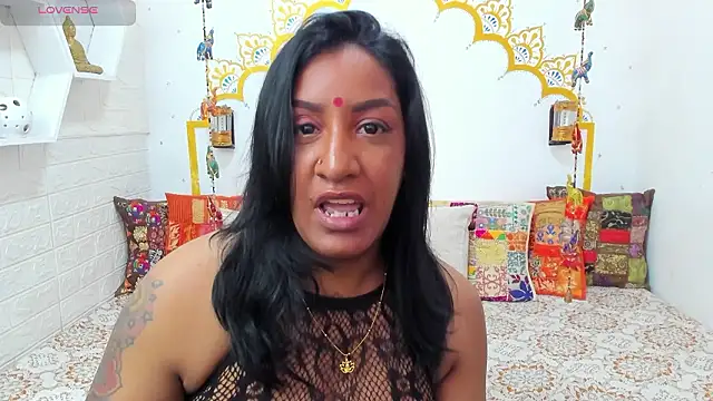 LadyNahirn Live XXX chat