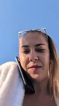 Chat XXX en directo de Risky_julia2330