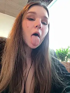 PumaShyXDn Webbikameraesitys