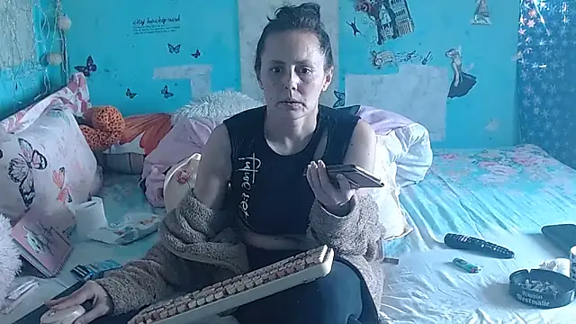 brighteyes77: онлайн-секс-чат