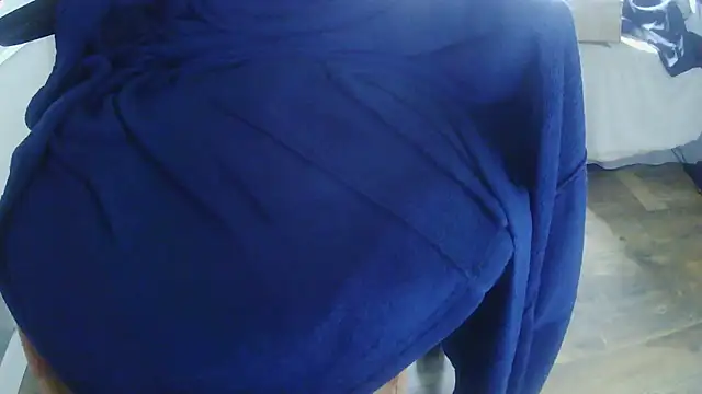 Show modela suedel65 na web-kameri