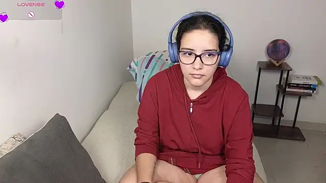 blue__moon_'s Live XXX Chat