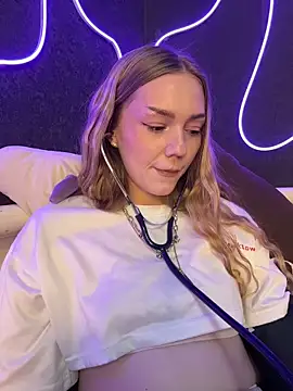 MilaMoone Live XXX Chat