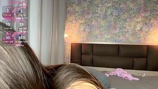 XXX chat uživo modela LoraDavi