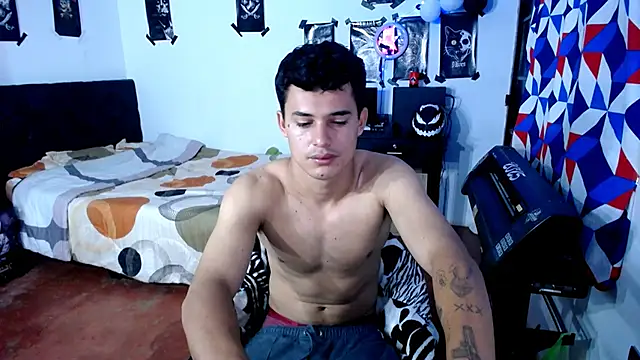 freddy_romas élő XXX-chatje