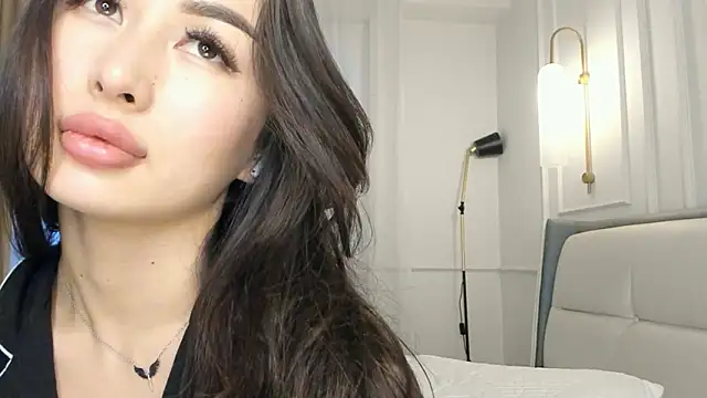 Chat +18 de SayokoMia_S ao vivo