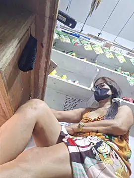 Loreanegel_kissme105's Live XXX Chat