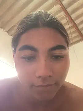 XXX chat uživo modela GeorgiandCoi