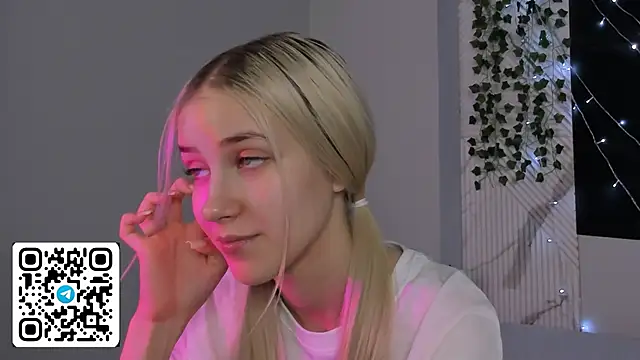 Anellyball live XXX chat