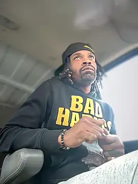 2HandsLong Live XXX-Chat