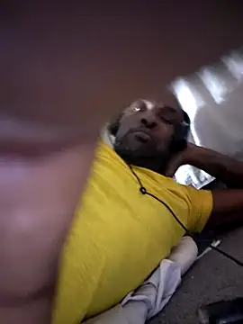 Pokazy przed kamerką – boiipussy702