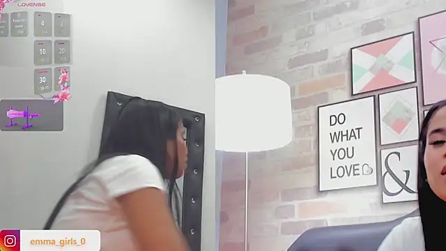 Czat XXX na żywo – emmagirl0