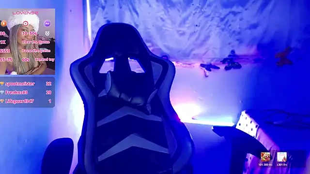 Chatroom XXX en direct de ninatiny