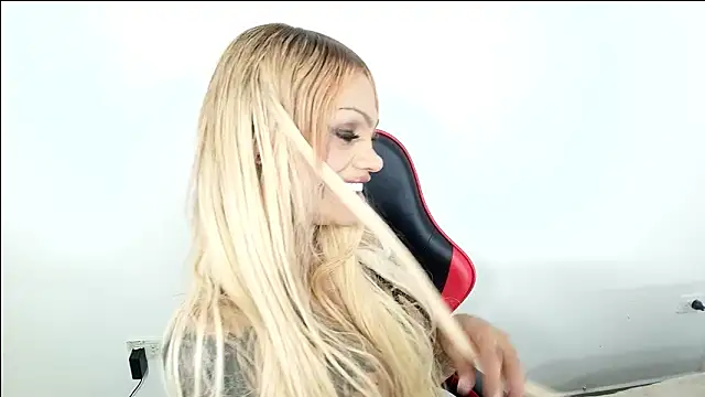 sexy_melany_xxx Adlı Modelin Canlı XXX Sohbeti