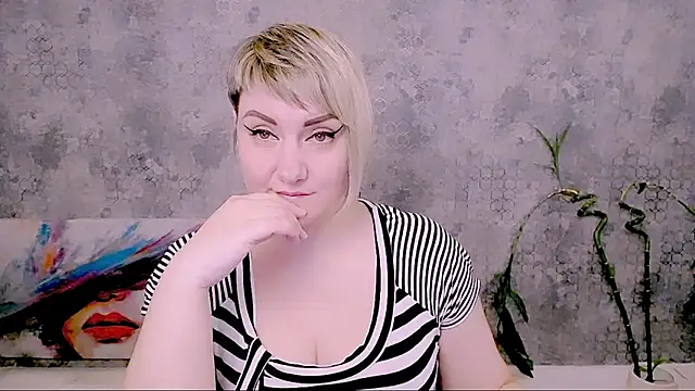 Онлайн чат XXX Djullia