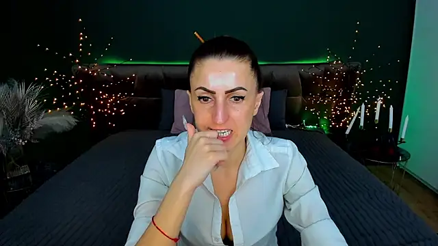 دردشة Rebecca_Diamond الجنسية المباشرة