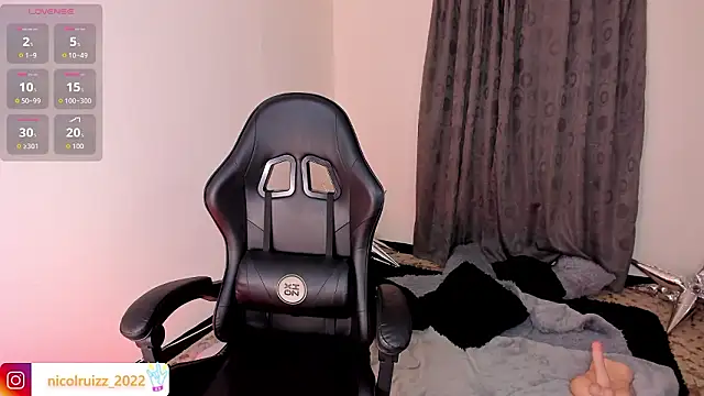 Nicolle_Ruizz Chat XXX in diretta