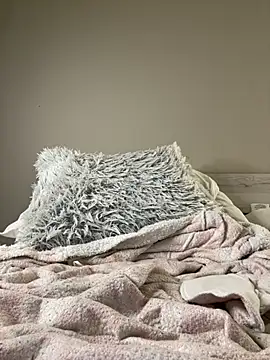 Show modela Sweets_Keylin18 na web-kameri