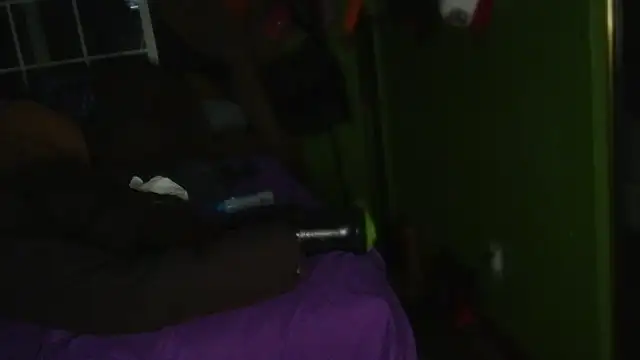 Sexslavescorpio: διαδικτυακό σόου στην κάμερα