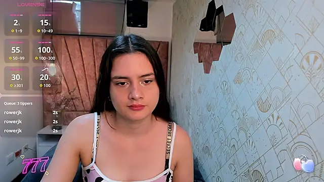 Zoe__Taylor__ 现场XXX聊天