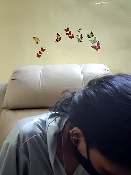 ramyasri-のライブXXXチャット