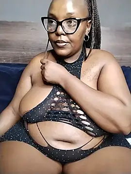 CHERRYYUMMY Chat XXX in diretta