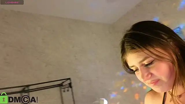 Crystal-LaceのライブXXXチャット