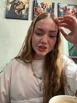 MilaMoone – Live XXX-chat