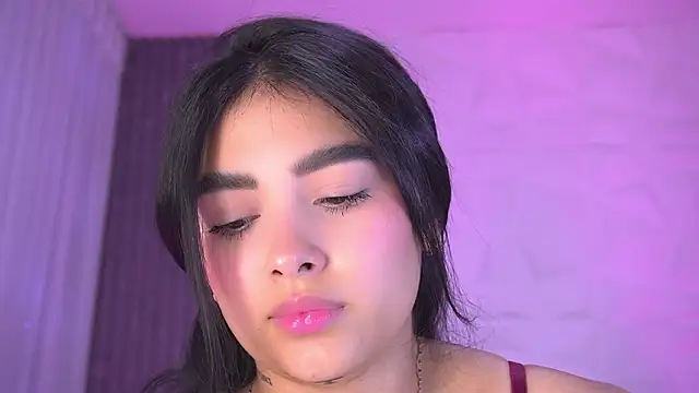 katy_rioss Adlı Modelin Canlı XXX Sohbeti