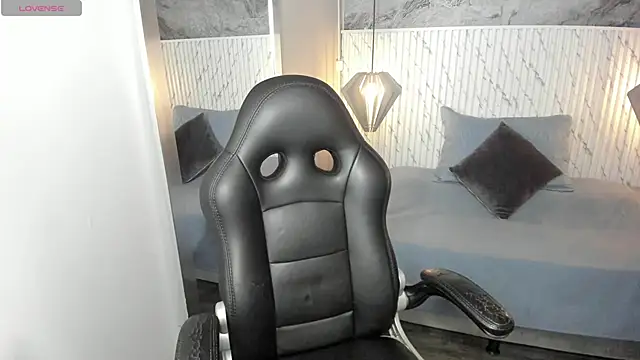 Julieth_brown_ Chat XXX in diretta