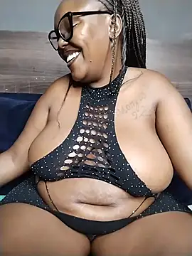 Czat XXX na żywo – CHERRYYUMMY