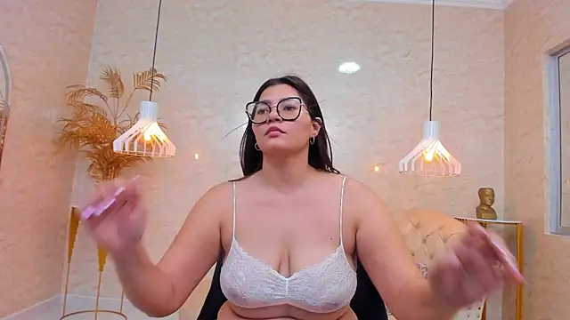 XXX chat uživo modela Mia_Curvyy