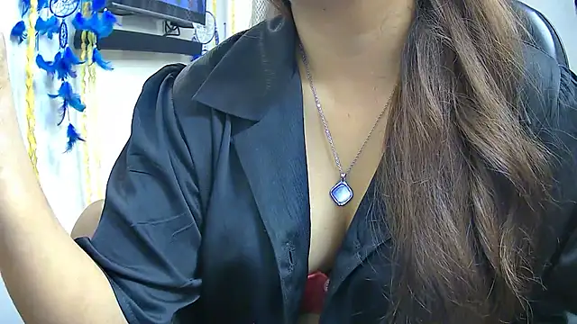 aarya_loveのライブXXXチャット