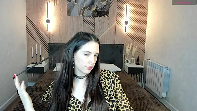 elise_robbie Chat XXX live