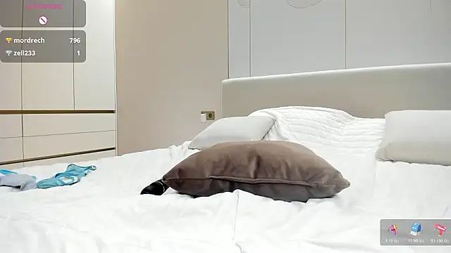 JenniferQueen11 élő XXX-chatje